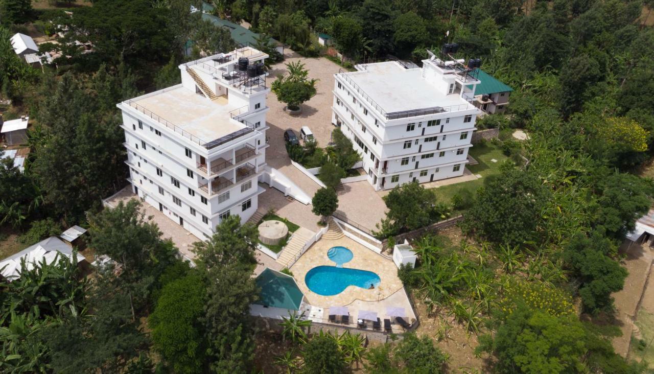 Two Mountains Lodge Arusha Exterior photo